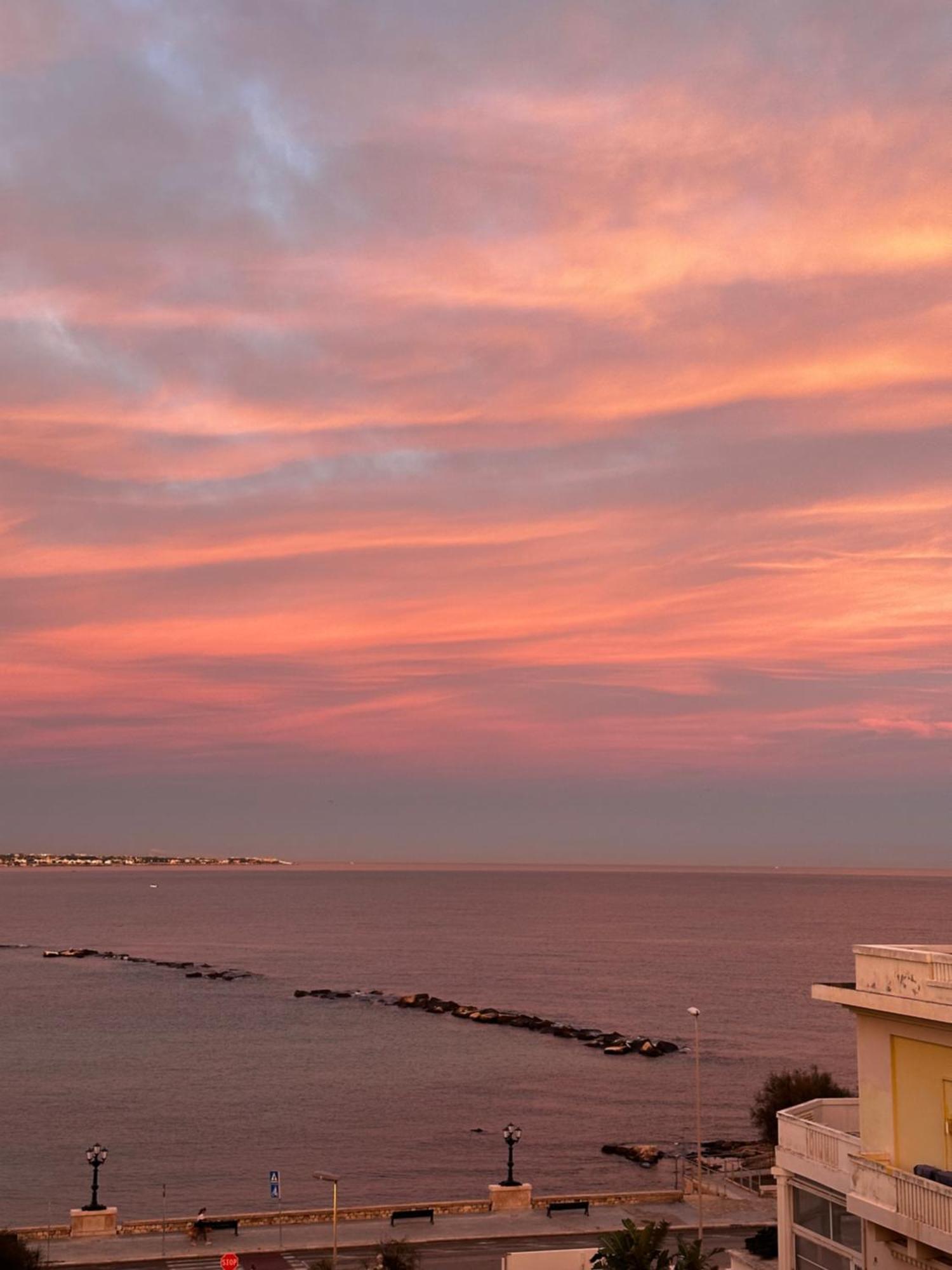 La Mia Terrazza Sul Mare - Mared'Amare Apartment Bari Bagian luar foto